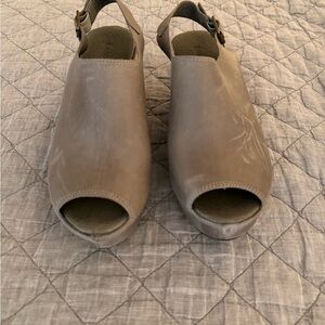 Chocolat Blu Taupe Peep-Toe Mules